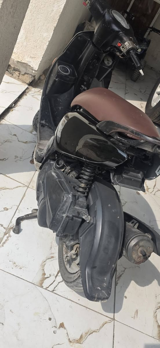 سلام عليكم فله للبيع مكفوله العنوان قطاع 30 ***********
