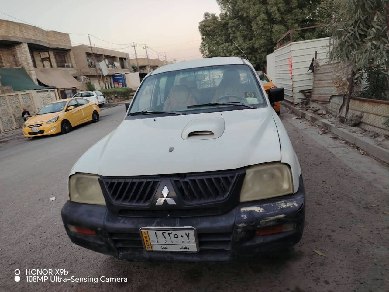 السلام عليكم بيكم مسيبوشي كاز بلادي ٢٠٠٥ السياره بلاديه خير من الله زقم بغداد مكاني بغداد٠٧٧٢٩١٩٧٣٤

نص مكتوب في الصور:
- HONOR X9b
- 108MP Ultra-Sensing Camera
- HONOR X9b 108MP Ultra-Sensing Camera
