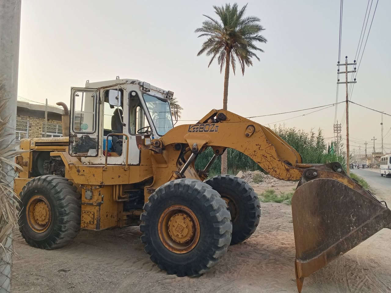 سلام عليكم داشتو 80 موديل 87 جاهز للعمل رقم نجف مكلف بل نشر تصال ***********
