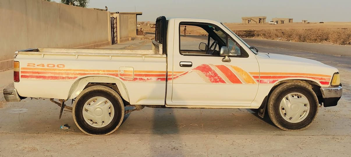 بكم موديل 93 كير محرك شاصي شرط البونيد وسقفيه بخ جماليه رقم نينوئ شرط التحويل صدر جديد اتصال على رقم *********** السعر 65 وبي مجال قليل
