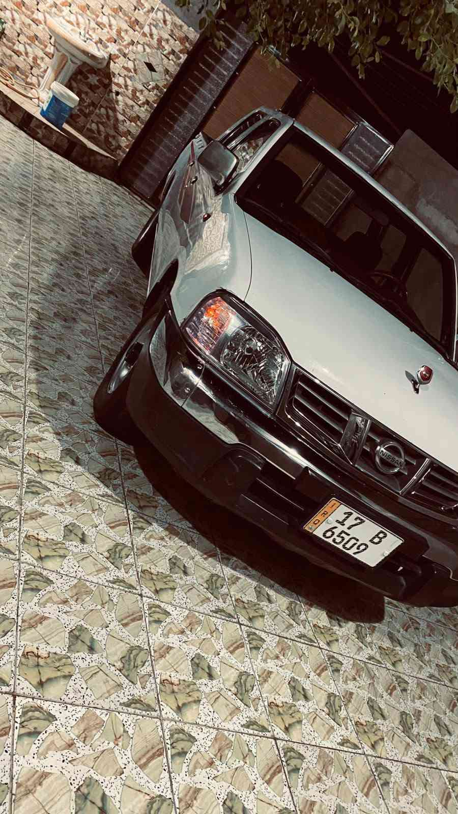 ددسن غمارين • ٢٠١١ • مشيه ٢٣٠٠٠٠