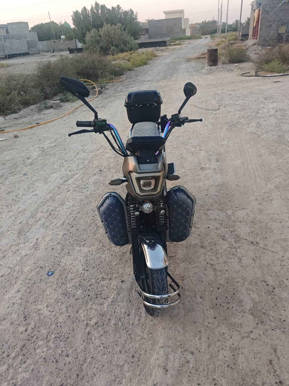 سلام عليكم ورحمه الله وبركاته جبلي موديل 25 نضيف تخم تاير كامل مكمل بطاريات على الفحص سعر 550 وبيه مجال بسيط تواص خاص او على رقم ***********او ***********
