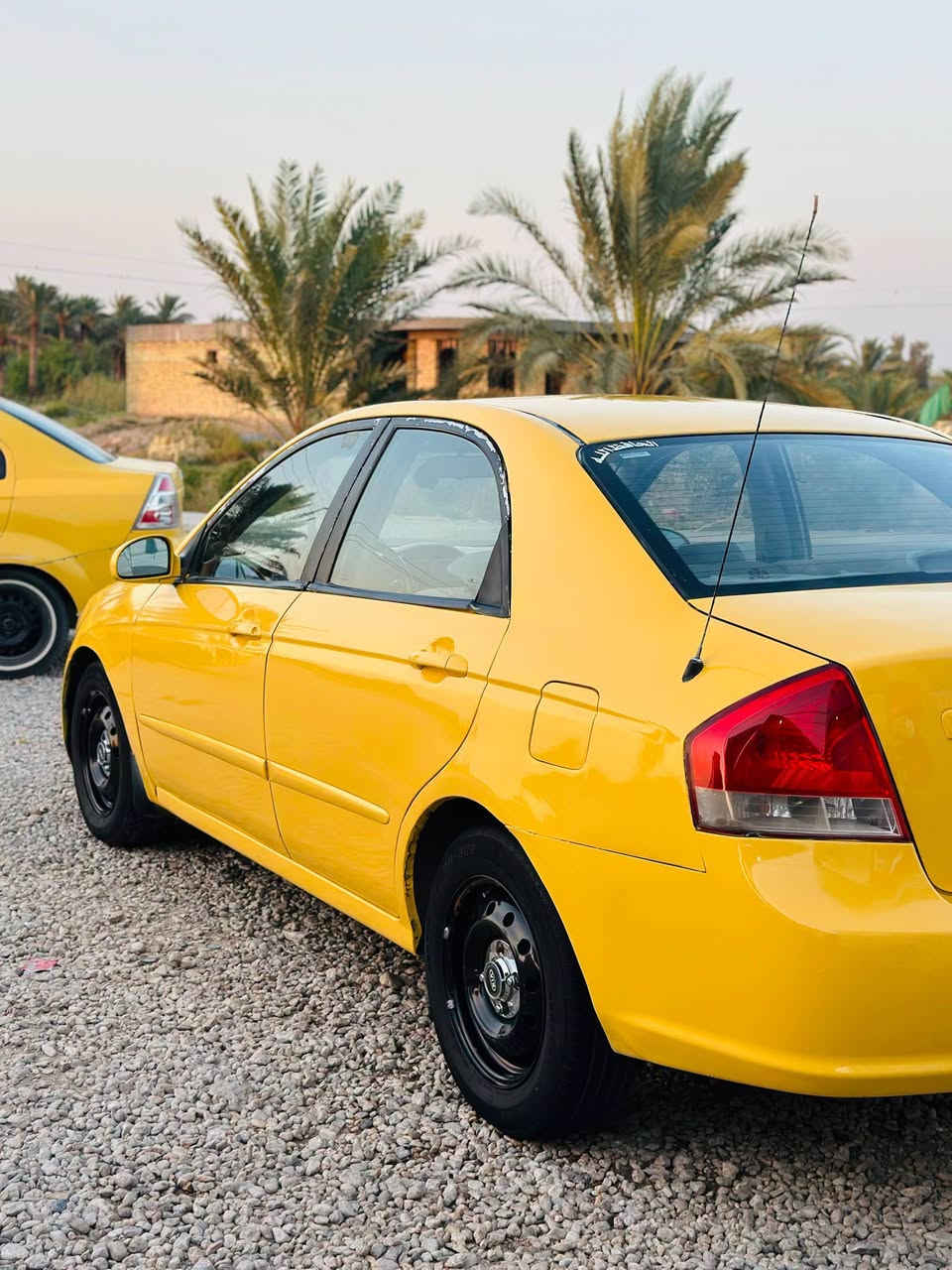 السلام عليكم 
سبكترا موديل 9وارد امريكي سياره جاهزه وخير من الله 
كير مكينه مكفولات تبريد ثلج 🥶 ضرر جاملغ خلفي بارد 
تكم تاير 4جديد كهربائيات كلها شغاله رقم بغداد نكليزي 
مصفره هيئه وغرامات مداور ثاني يوم السعر 65وبيها مجال 
عنواني بابل النيل شراي انتصل وبخدمتك ***********
