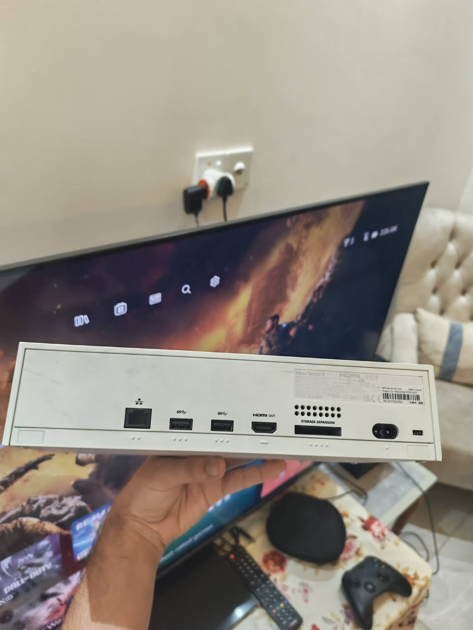 تحية طيبة
اكس بوكس سيريس اس للبيع
غير مفتوح وما داخل صيانة
نظافة 95%

🟢 كامل ملحقات، كارتونة واليدة والكتيب وتوصيلة الكهرباء 

-السعر 435 الف ومجاله بسيط

للتواصل خاص او واتساب
☎️ *********** 

-المكان كركوك ويوجد توصيل داخل العراق
