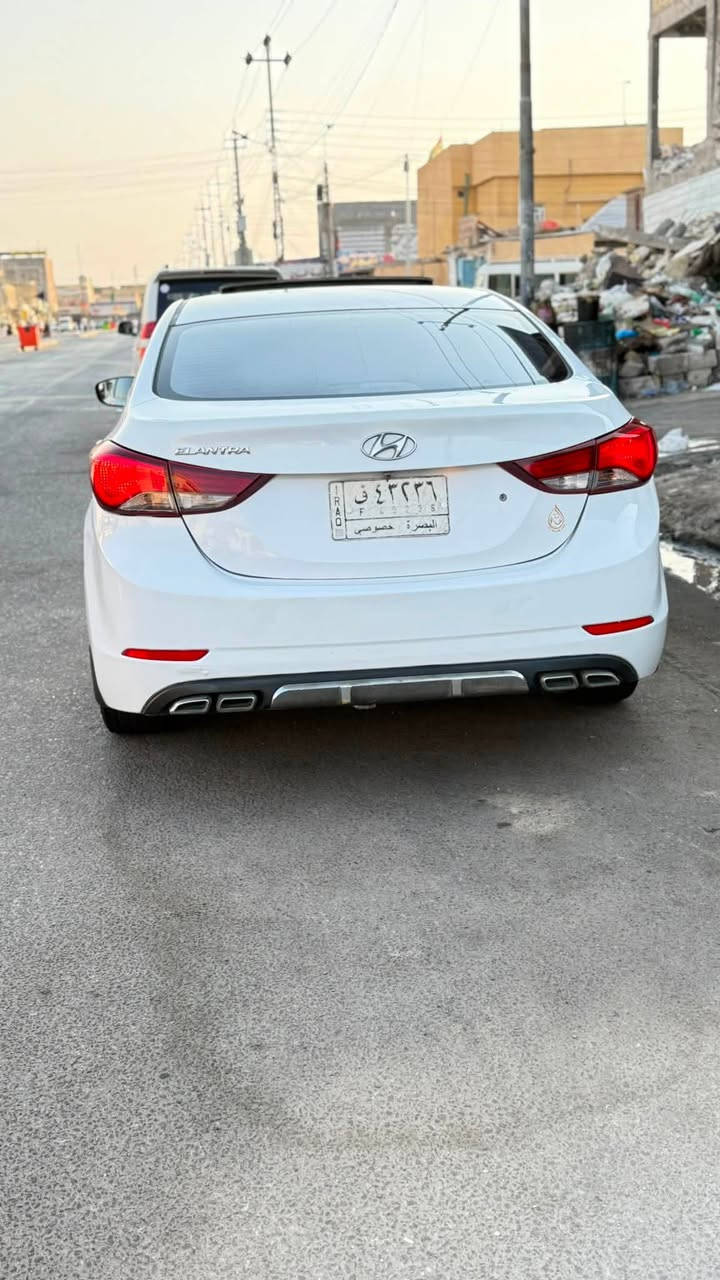 سلام عليكم.    مكلف بنشر
هونداي النترا موديل 2015 خليجي
رقم بصره تحويل
بيه ضربه جوا الايت والبنيد مبدل 
وبيه رشات صبغ اثر تكشير فقط ولباقي كفاله
مكينه كير جاهزه سياره تبريد ثلج. السعر 102 وبيه مجال
عنواني بصره. رقم الهاتف. ***********
