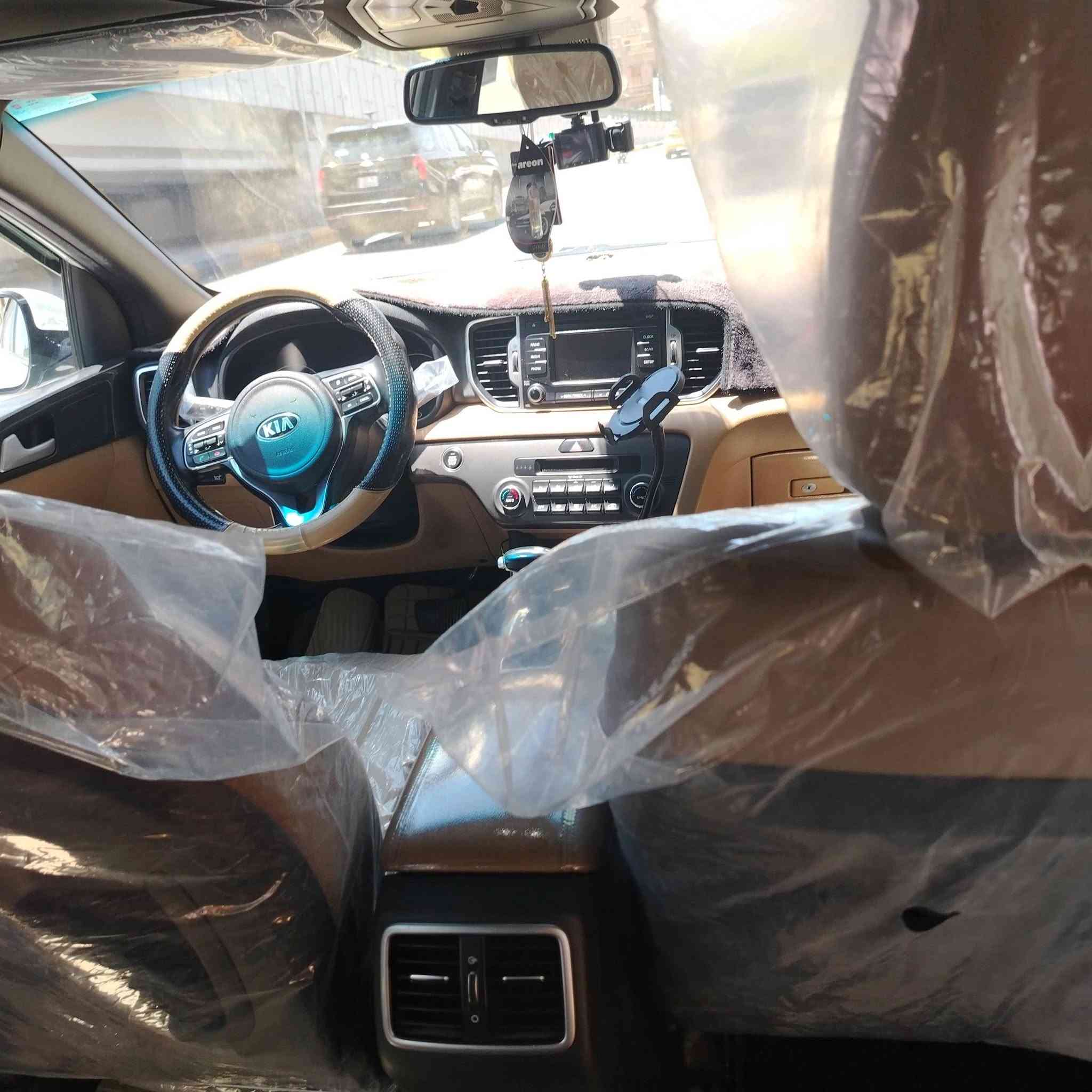 السلام عليكم.. سبورتج موديل 18 خليجي فول مواصفات ماشيه 105 رقم بغداد بأسمي مكفوله من الصبغ بيه بارد ع كد شبر تحت قبق البانزين.. سياره بنوراما كشنات كهرباء تبريد بيانو بصمه جنطه كهرباء بصمه أبواب سايد بريك دكمه مخارج يوبي اس زراكات لايت مري شفط تبريد قطعتين حساس خلفي امامي كامره داج كام امامي السعر 185 وبيه مجال العنوان بغداد ***********
