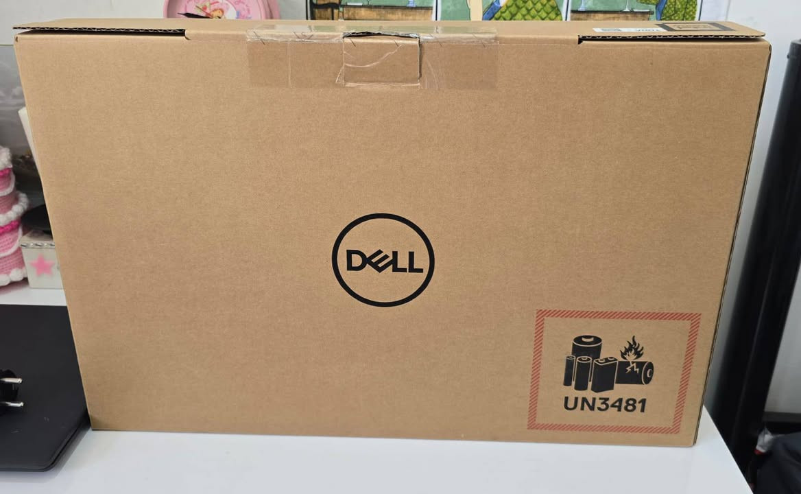 للبيع لابتوب Dell Vostro 3520 💻
• المعالج: Intel Core i5-1235U الجيل 12
• RAM: 8GB
• التخزين: SSD 512GB
• Windows 11 Pro مفعل ✅
• الجهاز نظيف جداً واستخدامه قليل
• ما بيه أي عطل أو مشكلة
• الكارتونة والشاحن الأصلي موجودات
• الشاشة والجهاز بحالة ممتازة

السعر: 600الف دينار بي مجال بسيط
الموقع: أربيل 📍
لاتواصل:***********
