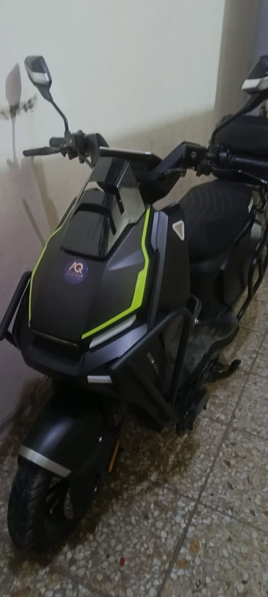 دراجة شحن • نظيفه • بطاريات كبيرة