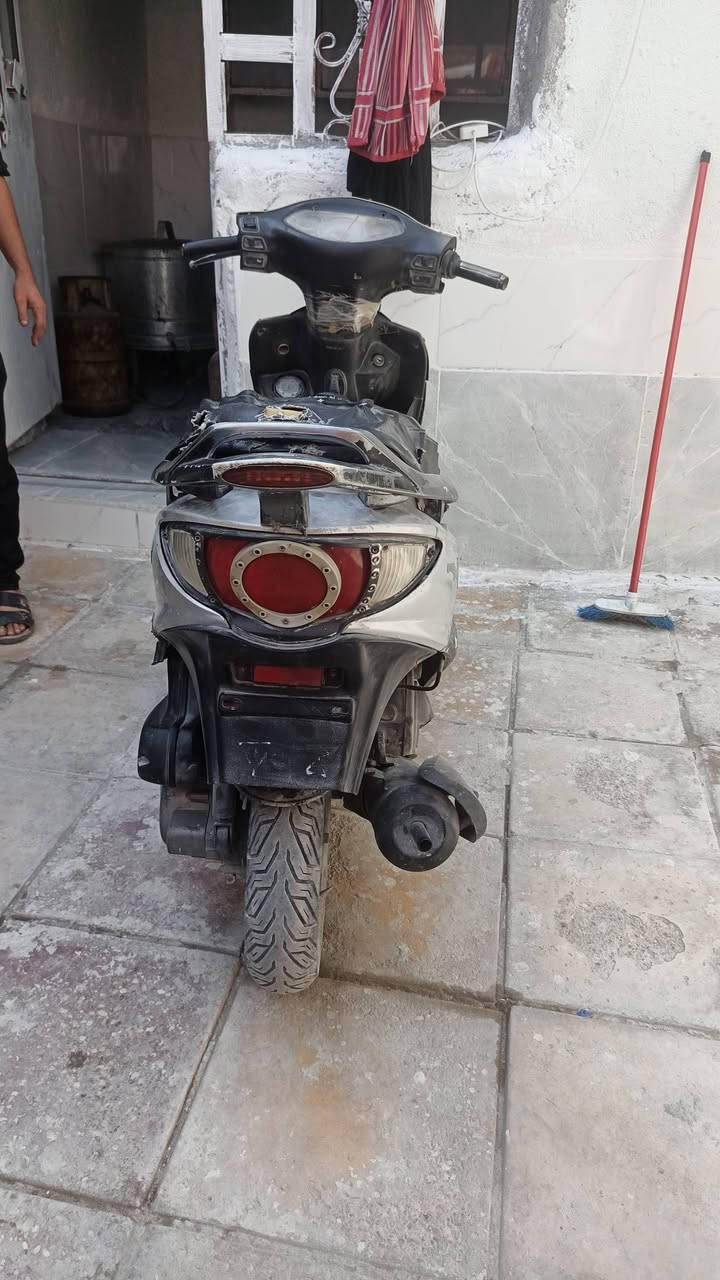 دراجة جيفور للبيع السعر ٢٥٠ وبي مجال واتساب على هذا رقم
+964 780 552 8319
