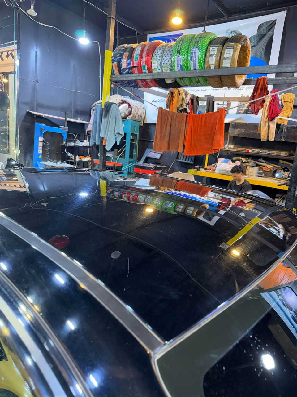 السلام عليكم
كيا فورتي موديل 2023 فئة LX
ممشى السيارة 91,500 كيلو متر 57,000 مايل
السعر 130 ورقة مجال بسيط

السيارة حادثها من امريكا بنيد وجاملغ جهة السايق وجهة الراكب 
الحادث موضح بالصور بنيد مبدل ومصبوغ نفس الون وجاملغ السايق مصلح نفسه ومصبوغ وجهة الراكب فقط بارد بدون صبغ وبيها رصعة خفيفة بالباب الي خلف السايق ورصعة بالصندوك
السيارة مكفولة من كل شي عدى المذكور

مواصفات السيارة
ليد زنون 
كار بلاي + اندرويد اوتو ( واير ليس )
كامرة خلفية 
رادار امامي 
ويل كب
حساس اطارات
حساس الخروج عن المسار
مثبت سرعة 
شاشة عدادات دجتل
مرايات كهربائية 
كير cvt 8 سرعات 
محرك 2,000 دوش
كير ومحرك مكفول بحالة الوكالة

للتواصل (***********)
