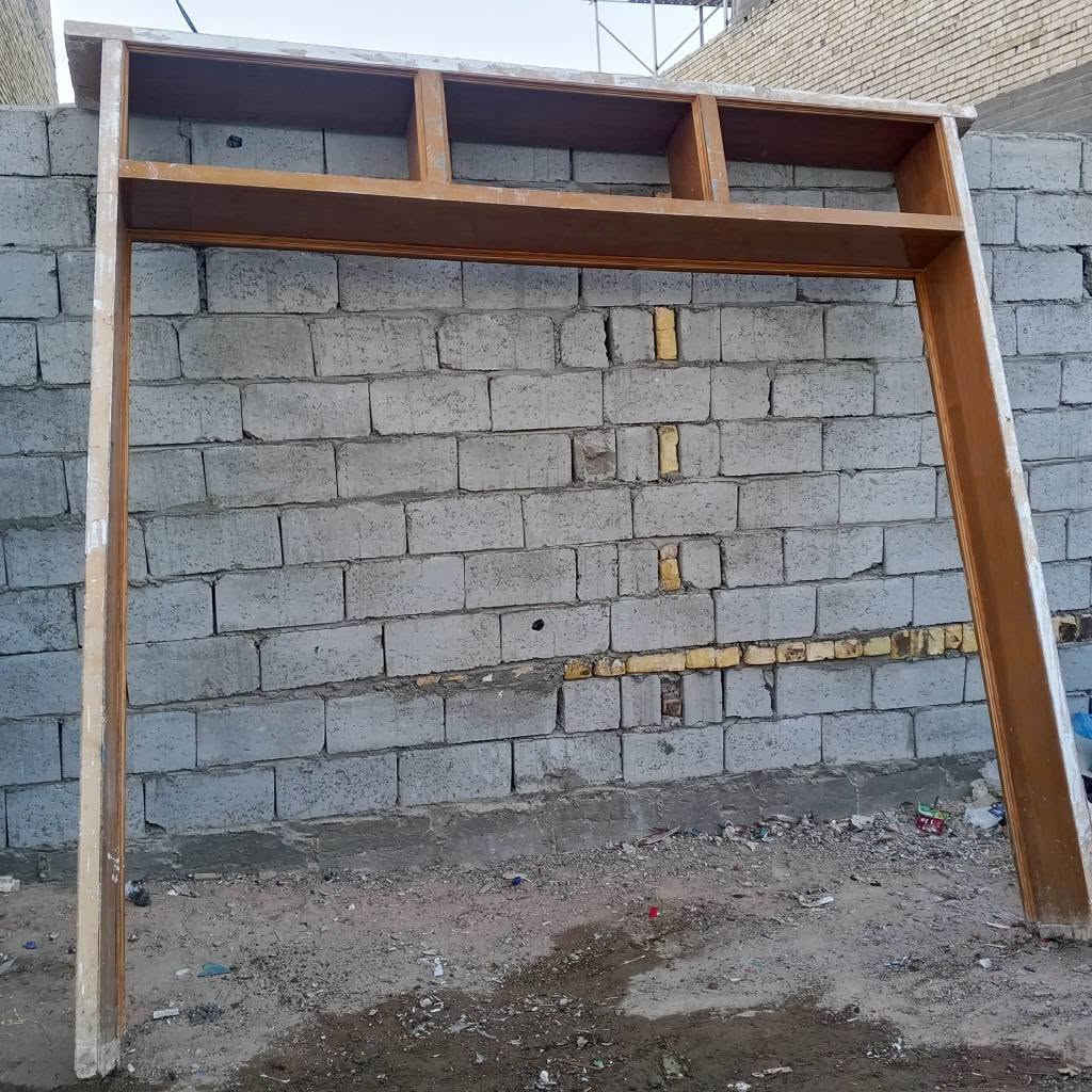باب دفتري طول 280
العرض 270
 تسكام هنه قيبان
السعر 300

باب او جرجوبه  طلاكه وحده الطول 280العرض 1متر السعر 150
 مكاني نجف حي النداء
*********** النجف, العراق
