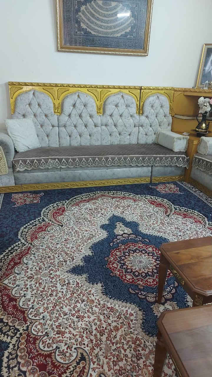 السلام عليكم ديوان 
شغل نجار عراقي اي ظرر مآبي
وسعر مليون
اتصال ***********
