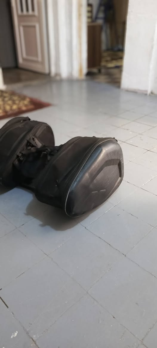 جنطة دراجه لبيع كلش نظيفه السعر 40 وبي مجال ***********
