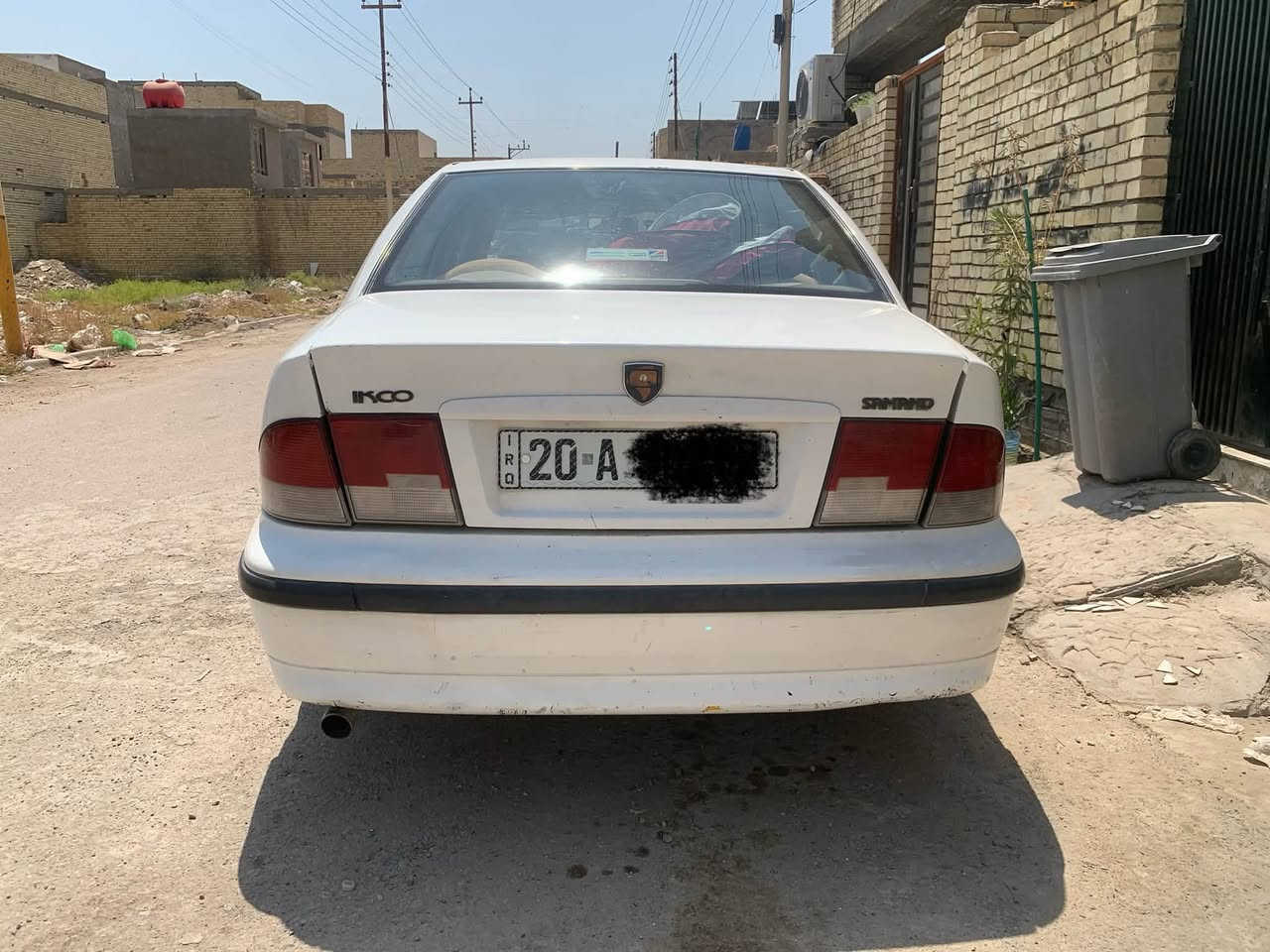 السلام عليكم
من رخصة الادمن سمند 2010 للبيع رقم ديالى انكليزي تحويلها ببغداد عادي 
بيها طخه بالجاملغ الخلفي مصلح وبالجاملغ الامامي من جهة الكنر ومصلح الباقي سليم محرك كير تبريد صدر تايرات باتري جدد كهربائيات لاغي الشخاطه محورها كتفات مراوح وكتفاتها كله جديد مكاني الدورة رايدها 34 وبيها مجال ان شاءالله للاتصال ***********

