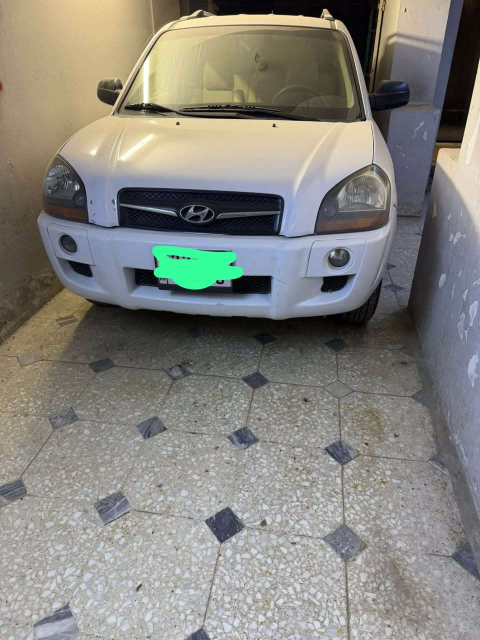 توسان للبيع موديل ٢٠١٠ بيها جاملغ جهه الصدر مصبوغ فقط خليجية نقصها فقط واشر قبق ولفات و واشر كيس رقمها اربيل تريد تحويل تريد وكالة سعرها ١٢٠ و بيها مجال ***********
