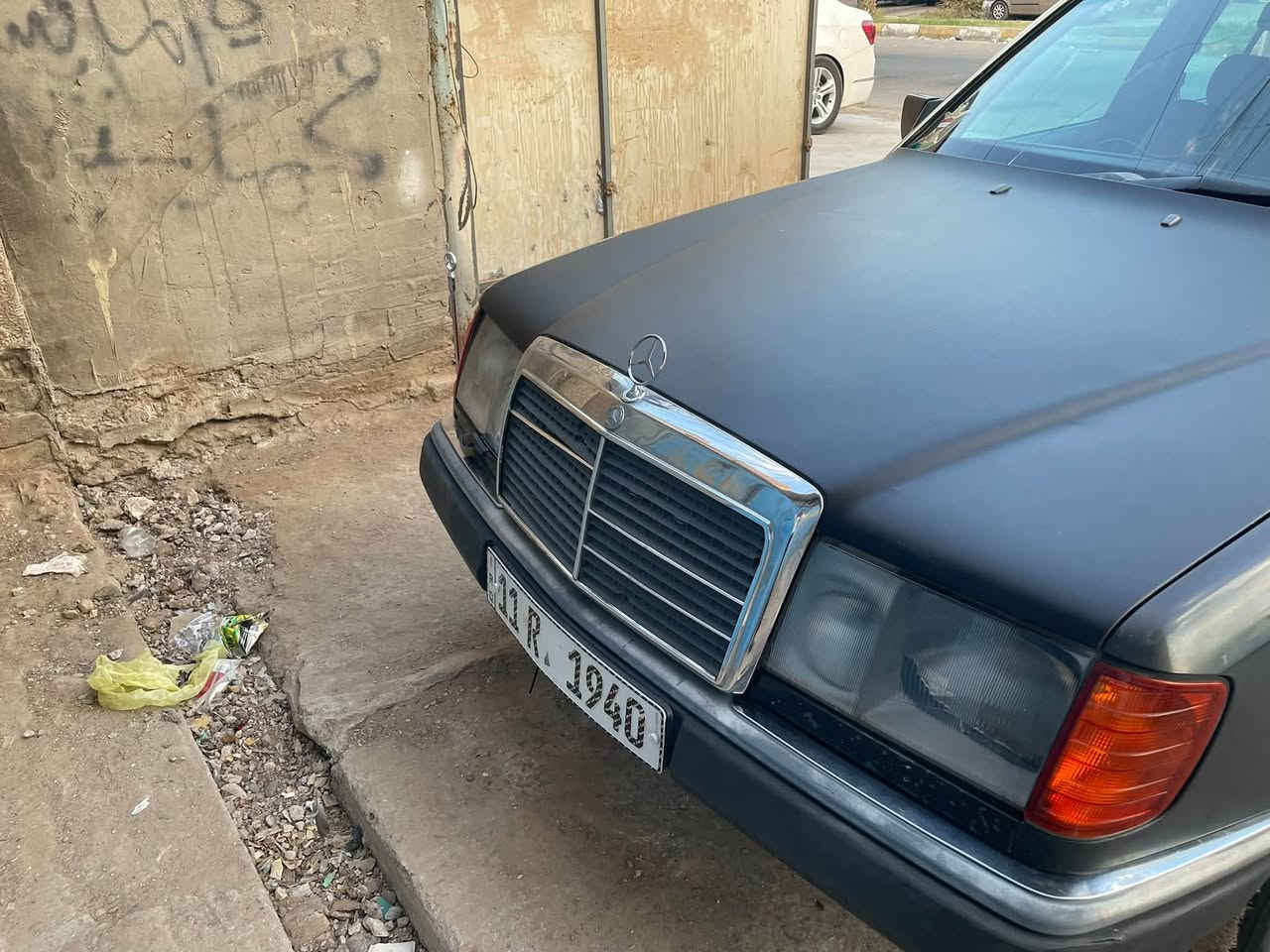 السلام عليكم دب ٩٣ محرك بلادي ٤اسلندر
تبريد كهربائيات كلهه شغاله 
السياره جارده بدون أي ضرر الباديه
رقم بغداد 
مكان السياره بغداد الشعب 
***********
عارضهه ٦٥
