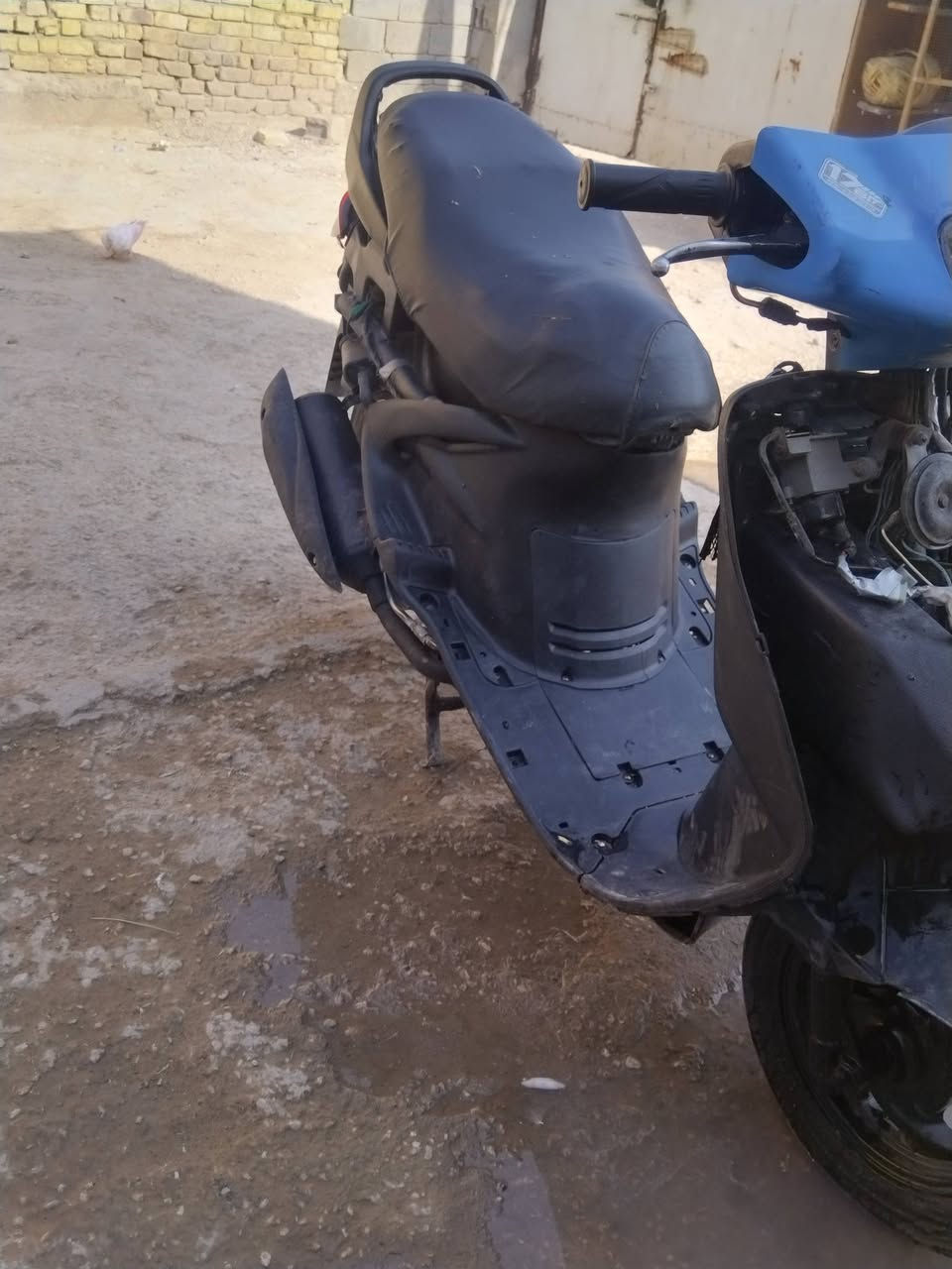 سلام عليكم فراشه للبيع مامفتوحه جاهزه مكينه تخبل السعر 350 بيها قليل ***********
