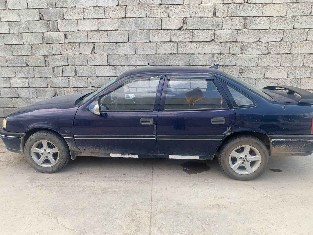 أوبل فكترا موديل90 للبيع مكان موصل ربيعه لأستفسار ع رقم ***********
