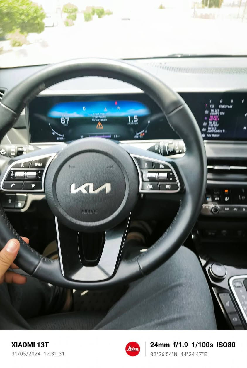 السلام عليكم
KIA SELTOS 2024 EX 4 AWD
السيارة فول موصفات 
السياره حادث خلفي قبغ جنطه جوه الرقم صبغ فقط 
ايرباكات سليمه السياره كلها ليبل واحد لون سياره تركوازي 
السياره مكينة 2000 دوش 
موصفات السيارة 
1-بصمه تشغيل وبصمه ابواب 
2-تشغيل عن بعد 
3-نظام إطفاء المحرك عند التوقف المؤقت
3-اناره محيطيه
3-رادارات 360 درجه + اشاير بالمري
4-قياده ذاتيه 
5-نضام منحدرات + نضام دفع رباعي
6-فتحه بالسقف 
7-تدفئة بالكشنات 
8-تبريد قطعتين امامي خلفي 
9-شحن لاسلكي 
10-شاشة متصله 
11-قيادة ذاتيه + تحديد مسار + رادار بالمري
   ماشيه 50 الف كم سيارة نضيفه جداً  رقم للتواصل ***********
مكان سياره بابل بأسمي السعر 187 ورقه وبيها مجال
