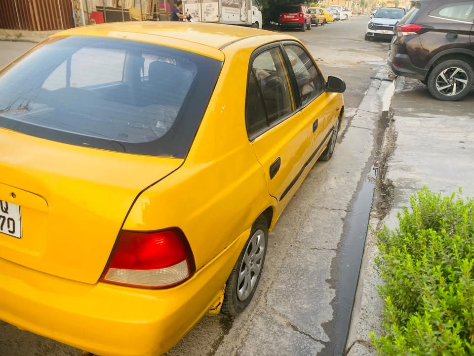 السلام عليكم فيرنا اصفر خصوصي خصوصي موديل2000 رقم بغداد جديد سيارة كامله كير عادي مكينه وتبريد ثلج حدادية نضيفه تخم تاير جديد كهربائيات كلها شغاله مابيها اي نقص مابيها قطره خياس صبغة جديده سيارة كاملة كبل لشارع السعر 38 مكاني بغداد الطالبية  ***********
