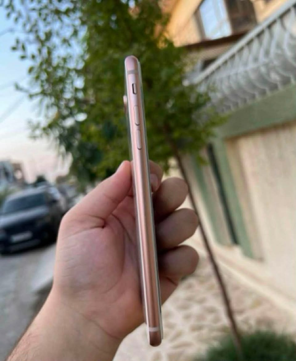 📱 للبيع: iPhone 8 Plus (نظيف جداً)

المواصفات الأساسية:

• الموديل: أمريكي (نموذج M - أصلي من الشركة).

• الحالة: نظيف جداً واستخدام راقٍ.

• البطارية: تم استبدالها ببطارية جديدة (أداء ممتاز).

• الأداء: الجهاز سريع جداً ويدعم كافة التطبيقات والألعاب بكفاءة.

المميزات:

✅ بصمة الإصبع سريعة وشغالة 100%.

✅ الكاميرا الخلفية المزدوجة (Portrait) تعطي صوراً احترافية.

✅ الشاشة ألوانها ممتازة وواضحة.

✅ الجهاز غير مفتوح للتصليح سابقاً (فقط تبديل بطارية للمحافظة على الأداء).

للاستفسار:***********
