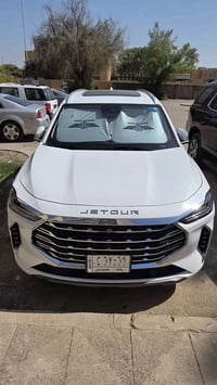 جيتور x70 plus لكجري الفول موديل 2024 ماشية ١٦ الف كيلو فقط ضمان وكالة...