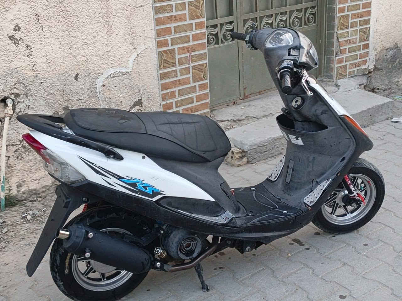 ماكس عدله دراجه نضيفه كهربائياته شغاله سلف 55ستوني شاده باتري بوكسر جديد ستوني مبدله صالنصه fm وياله رياضي تايرات جدد مكينه مفتوحه مره وحده مكينه ناعمه 
دراجه احلى من صور

***********
