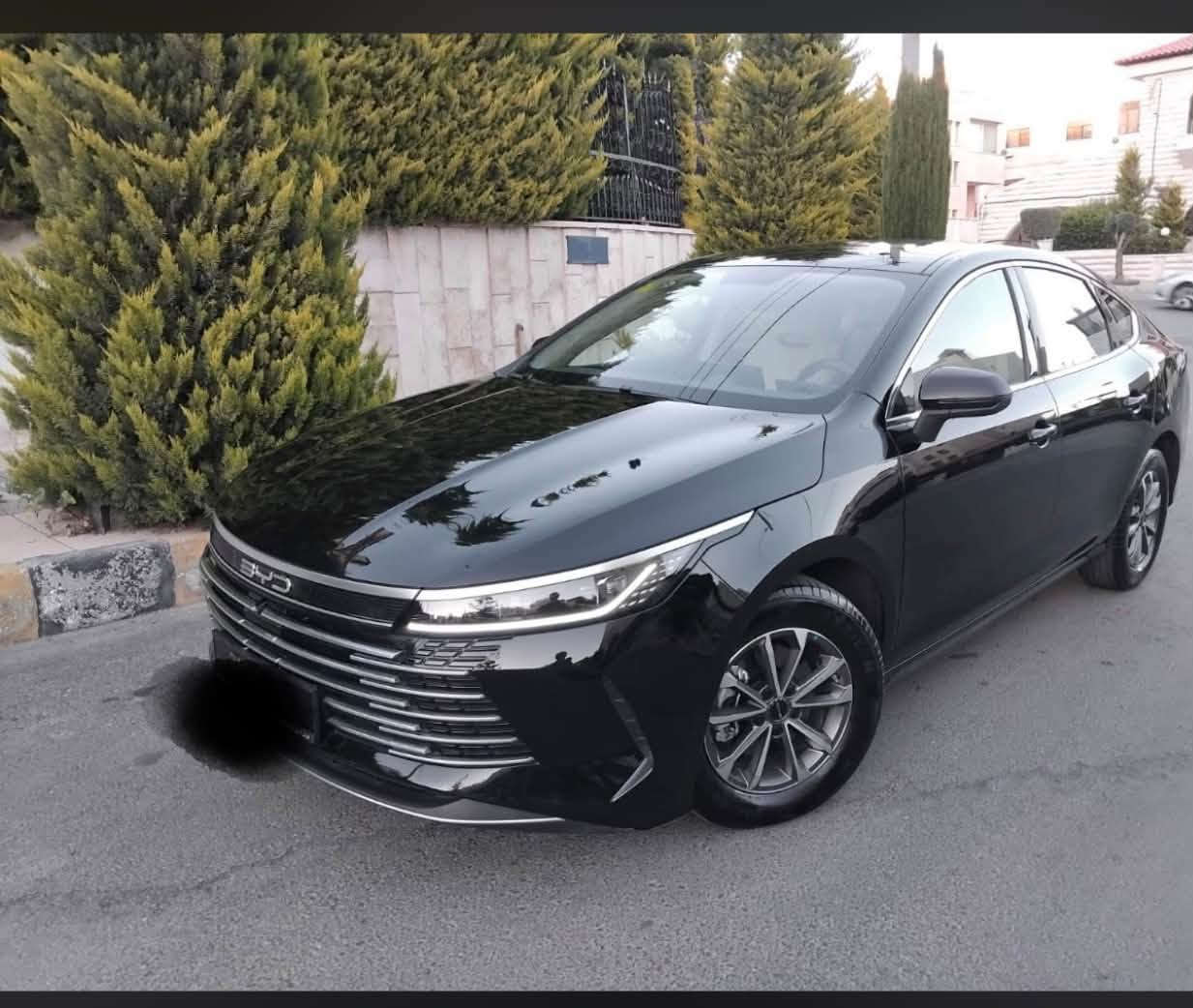 BYD DESTROYER 05 DM-i 2025
الون اسود رقم بغداد 
بي واي دي ديستروير
تقطع مسافة : 1200 كم بالفل
turbo 1500cc : سعة المحرك
سعة خزان الوقود : 48 لتر
حجم البطارية : KWH 8.3
تقطع مسافة : 55 كيلو في شحنة حجم المحرك الكهربائي : KWH 132
عزم الدوران : N.M 316
التسارع من 0 إلى 100 كم/س : 6.9 ثواني فقط
عدد الأحصنة : HP 179
نوع البطارية : بليد
المواصفات :
كراسي جلدكامرا خلفية
انظام التشغيل عن بعد نظام الدخول الذكي
(HOLD AUTO ( هاند بريك كهربائي
اوامر صوتية للتحكم بالسيارة
حساس مطر
شاشة بحجم 12.8 إنش
شاشة العدادات 10.25 إنش
عدد السماعات 12
عجلة القيادة جلد
ازجاج ملون
حساسات خلفية
انظام الضوء النهاري
•تحكم كهربائي بالمرايا الجانبية
ماشيه 21  الف اسعر💴 20💴 مليون 
العنوان سامراء رقم الهاتف بي واتساب 
***********
