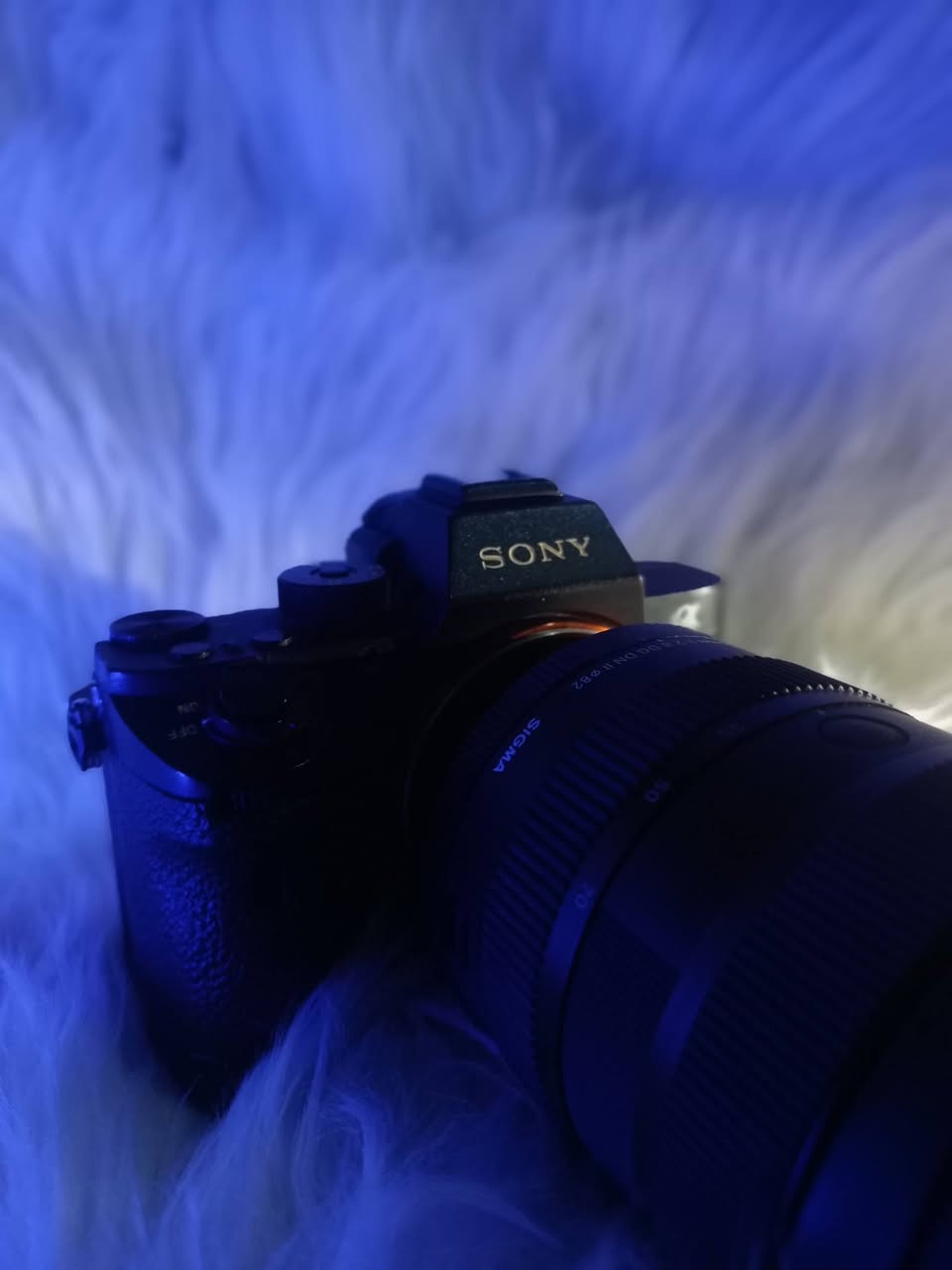 عرض خاص وبسعر مغري❗
كاميرا Sony A7R II (R2) للبيع
______________________
كاميرا  غنية عن التعريف، ممتازة جداً للمصورين وصناع المحتوى ولتصوير الاعراس و والتخرجات والطبيعة و للاستخدام المنزلي 
______________________
📌 المواصفات والحالة:
الموديل: Sony A7R II (R2)
الدقة: 42.4MP Full-Frame  دقه رهيبه
الفيديو: 4K Ultra HD
الحالة: نظيفة ومفحوصة وبدون أي مشاكل.
الشتر:  42k
الملحقات: بطاريات 2 مع شاحن اصلي
______________________
السعر خاص
او وتساب *********** 
متوفر توصيل لجميع المحافظات العراقية 🚙
