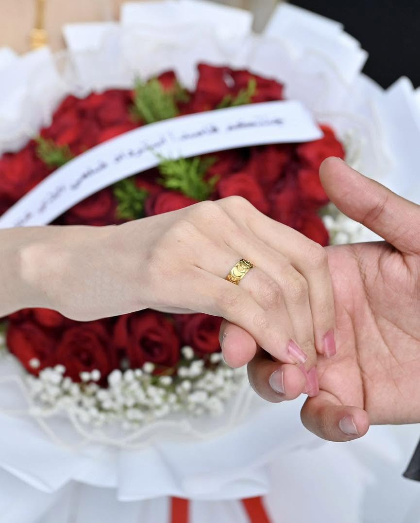 مو مجرد صورة عرس…
هاي لحظة تبقى بذاكرتكم العمر كله

من أول نظرة لأول رقصة، كل تفصيلة تصير ذكرى تحبون ترجعون إلها

بتهوفن الملكية مو بس قاعة
هي المكان اللي نخلي بيه فرحتكم تليق بيومكم

لا تنتظرون لآخر لحظة
اختاروا تاريخكم واحجزوا موعدكم هسه وخلو بداية أجمل فصل بحياتكم تكون من بتهوفن

للحجز والاستفسار
***********
