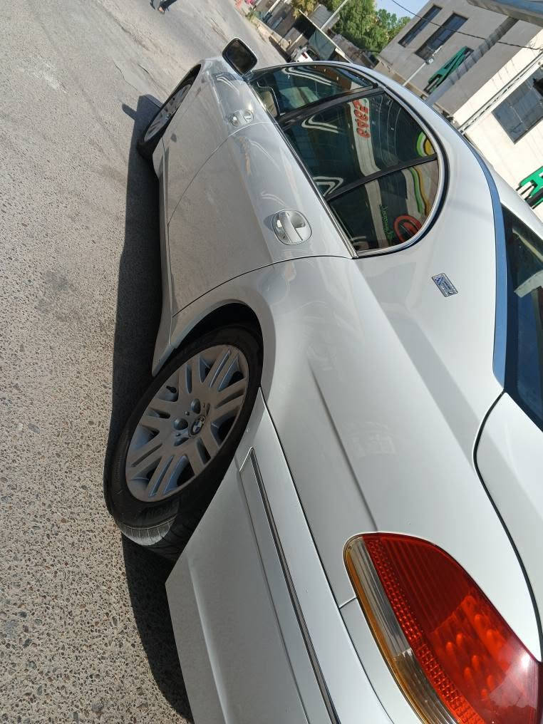 Bmw e66 
بي ام باخره موديل 2004 لارج باب طويل 
فول مواصفات ستيرن كهرباء كروز سرعه  مري شفط كهرباء
حساسات أمامية وخلفية 
كشنات اماميه كهرباء+تبريد تدفئه كشن 
كشنات خليفه منفصل كهرباء+تبريد تدفئه كشن 
٣وضعيات خزن 
٥ بردات كهرباء ٤ بوب شفط صندوك شفط كهرباء 
السياره بداية الصيف مبدل منظومه تبريد كامله من الطول للطول فريز وكمبريسر وراديتر تبريد 
كير محرك مع التفرعات قبل شهرين بدلت جدد لوك 
صدر حداديه امامي خلفي دبلات امامي خلفي كله جديد 
تخم تاير جديد 
باتري جديد منظومه بانزين فلتر فيت بم كله جديد 
حته دهن البارحه مبدل جديد واصلي 
منظومه زينون فول عالي ناصي
منظومه مي كلها جديده راديتر جاينات كله لوك 
هزه جديده يوم ٧/٧ السياره باسمي 
السياره جاهزه للاخير ما بيها نقص برغي شرط ترايها ٢٦٠ 
للبيع او المراوس بشي اقل لان محتاج فرق 
السعر ١٢٠ وبيها مجال للشراي 
المكان ميسان للاستفسار الاتصال على الرقم 

*********** عمارة, ميسان
