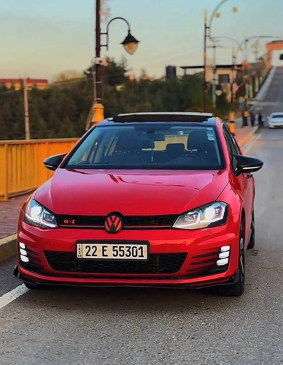 سەرەتا بەناوی خوا گەورە 
گۆڵف TSI 18 turbo 2017  
مواسەفات فول فول 
بەسمە
پانۆراما 
کوشن جلد 
شاشە گەورە 
کامێرا  
کوشن هیتەر 
دەرگا بەسمە 
دەبڵ گێڕ تۆماتیک عادی 
شوتەی سپۆرتی
بلاجکتۆر 
لایت عەدەسە 
لایت ئۆتۆ
ئۆتۆ ستۆپ 
تحدید سرعە
‏‎سوكان ڤۆلیۆم و ئاوێنە ھیتەر
‏‎حەساسی دواوە‏‎
٥ پارجیە سبوخە 
ئیرباگ سیستەم  

‏‎گێڕ و مەكینە بەشەرت نەکراوەتەوە 
تەقەوڕەقەی نیە 

نری١٢٠  ورقە و ماجالێکی کەم 
*********** أربيل, العراق
