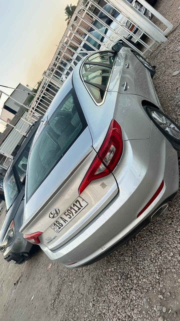 السلام عليكم
سوناتا موديل ١٥ وارد امريكي حادثها بابين فقط بدون دواخل السياره كفاله عامه من شواصي ولغود ودواخل 
محرك ٢٤٠٠ امعلي كازكيت يعني ماكو دوانز تبريد انجماد جاهزه على مدار ٢٤ حبايه المكان بابل السعر ١١٥ وبيها مجال المكان بابل او امراوس ابسياره عاليه  للاتصال *********** والثاني بي واتساب ***********
