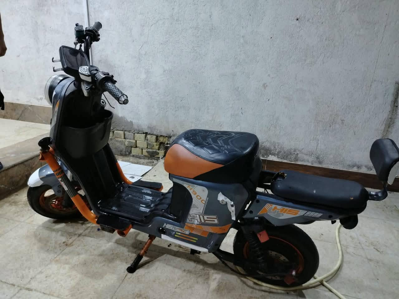 دراجه h900سعر 300وبيهه مجال لشراي العنوان أبو الخصيب حمدان وهذا رقمي ***********
