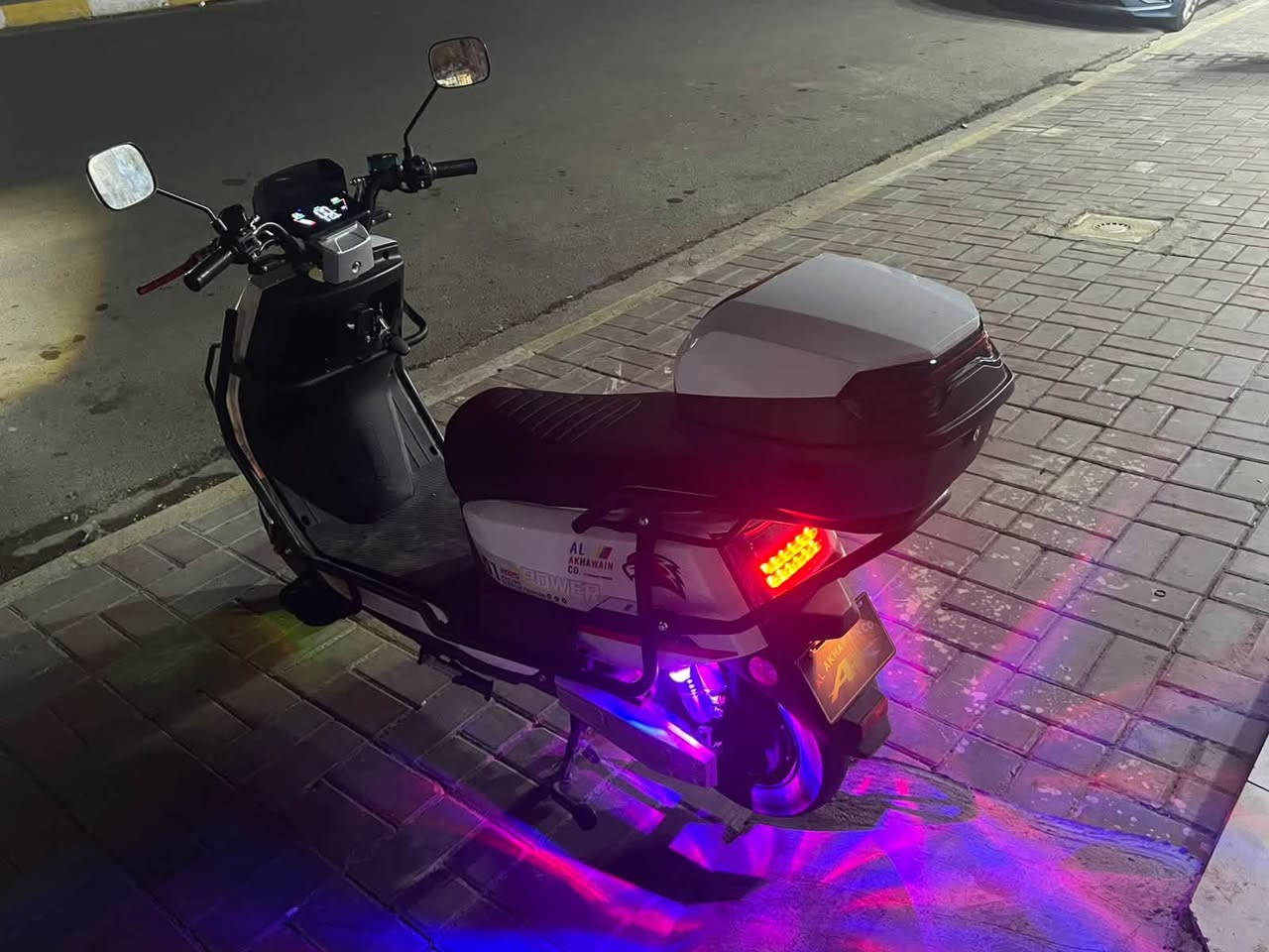 دراجه شحن • ٦ بطاريات • جديده