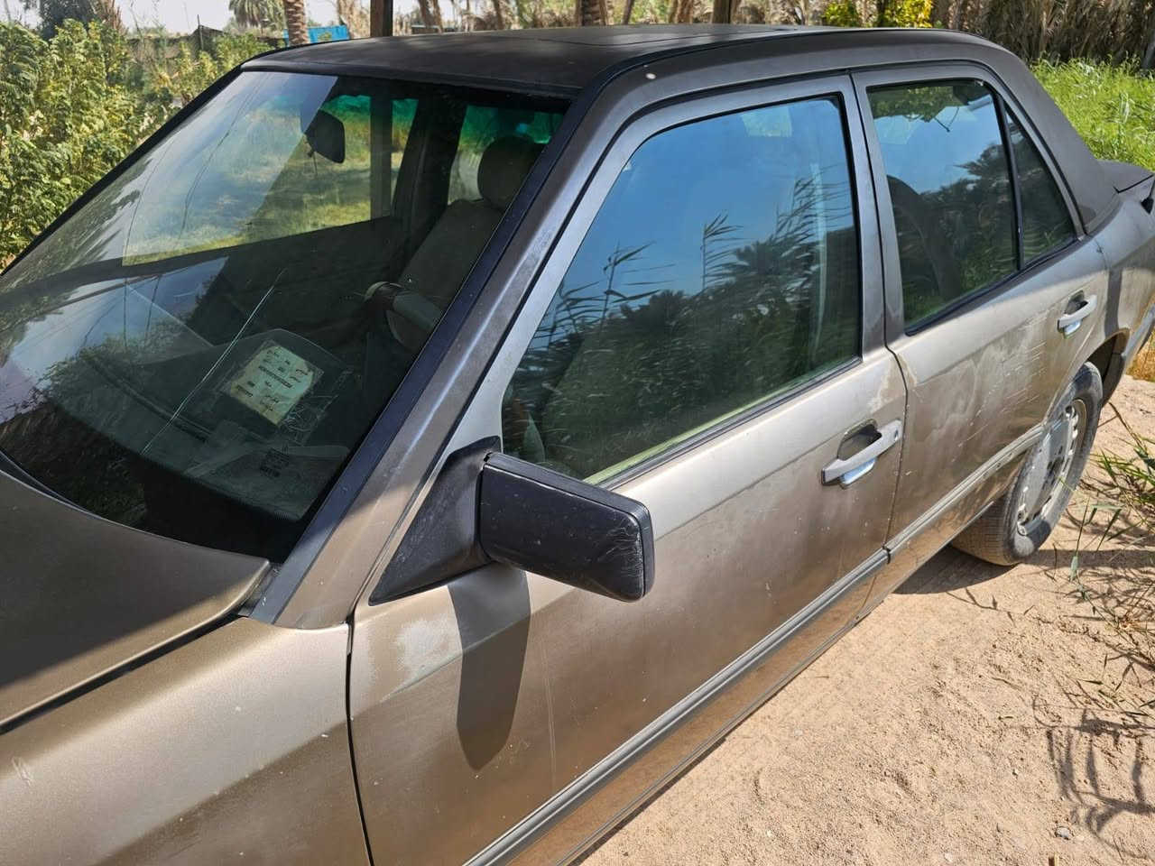 مارسدس دب 300 رقم بغداد الماني بأسمي
 محرك 3000 VVT رياضي فيشه وبطل اسود 
سياره عضمته قوه ما معمره 
صبغه بلادي 
تبريد ملك 
حداديه 90% 
كهربائيات كامله
مكان. / بابل الشوملي 
السعر. / 45 ورقه مع مجال بسيط 
تحياتي.
