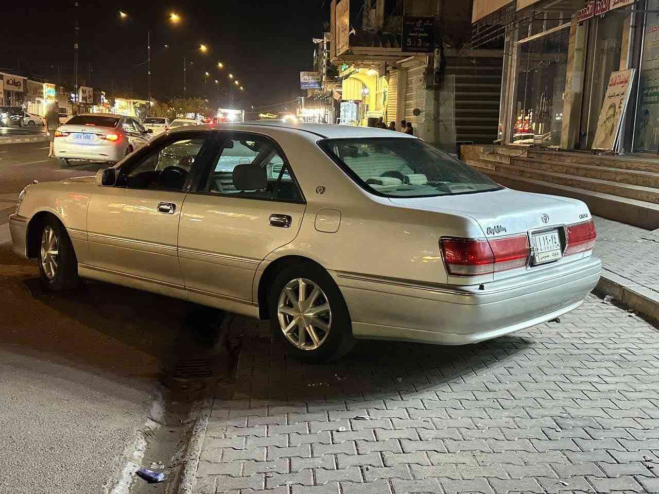 ملكه موديل ٢٠٠٢ كفاله عامه قرار٤٨ مدفوع كمرك قرص موجود اربع دكم تبريد خلفي السعر ١١٠وعليهه غرامات ينزلن من سعرهه الاتصال عله الرقم ***********
