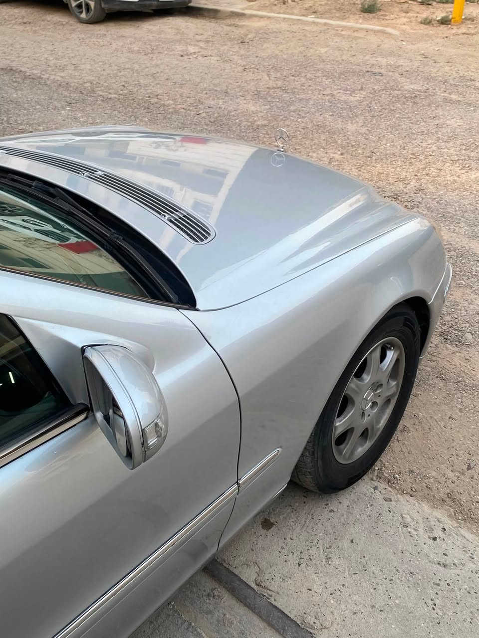 السلام عليكم
للبيع او مراوس بجامبو 
مارسدس غواصه 
موديل2001
حجم 320S
رقم مثنى مميز 7591
كير مكينه كفاله 
صبغ عام جماليه 
كشنات كهرباء
كشنات خزن ميموري 
مري كهرباء 
تبريد قطعتين 
ستيرن كهرباء 
جام كهرباء
تخم تاير جديد 
منضومه ماء جديد
منضومه البانزين ادامه جديد
لايت زنون 
صدر نقص فقط دبل  اينزل من سعرها الباقي جديد 
تبريد ثلج 
مكانها بغداد الدوره ***********
السعر 88

