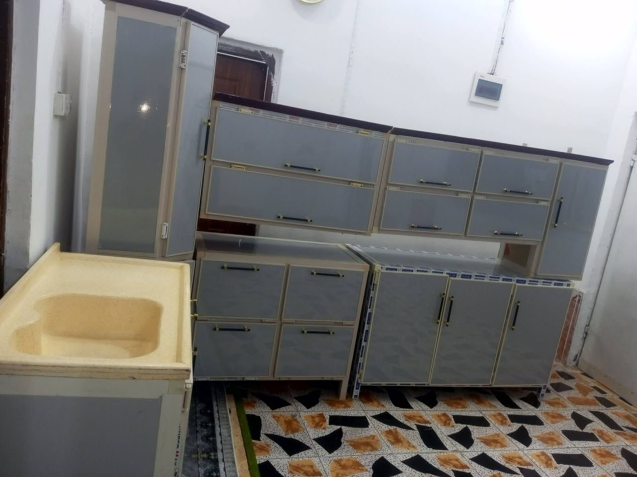 استخدام قليل • سنك مرمر • ٥م