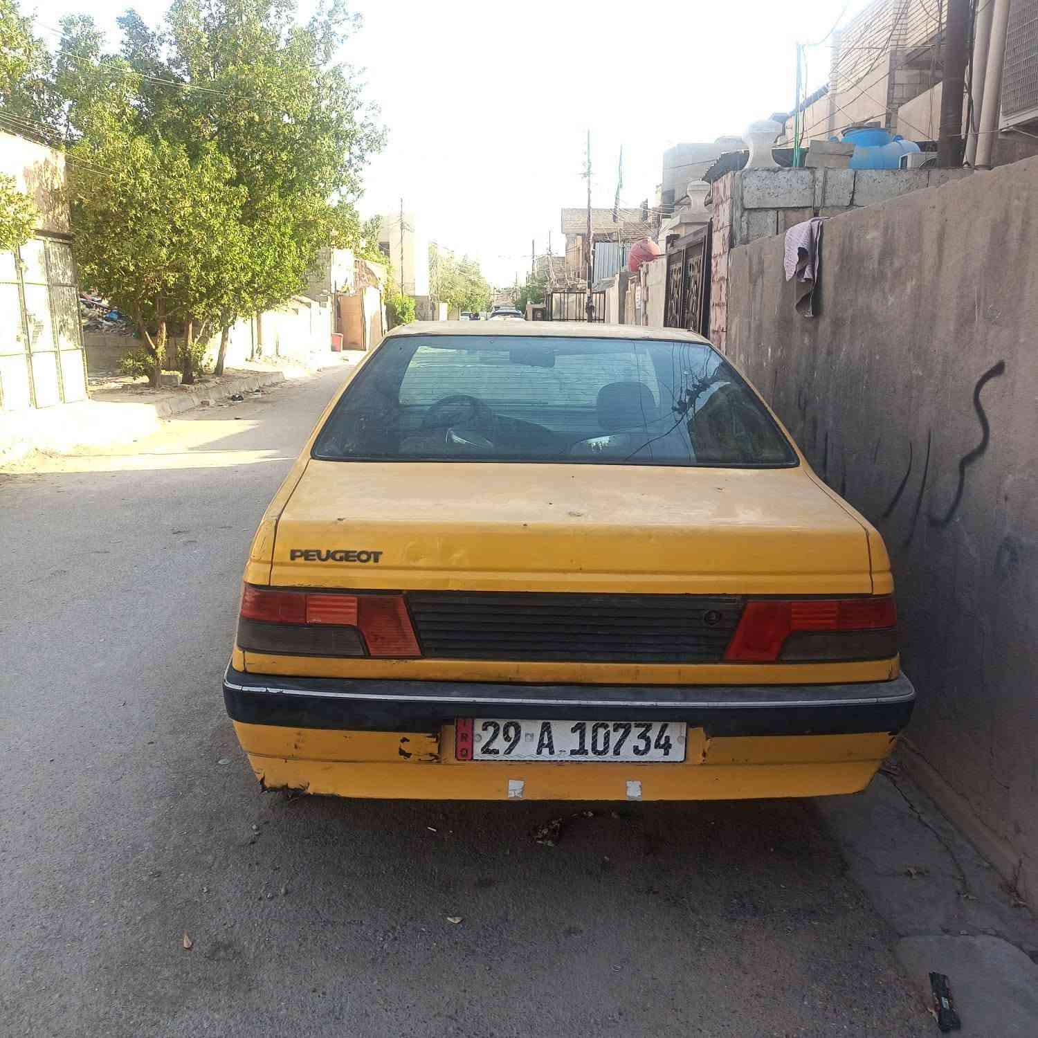 السلام عليكم  بيجو  2009 محور كير ومحرك كورله بس بيه تبخير  رقم دولي واصط  السيره بغداد  السعر 11      ***********
