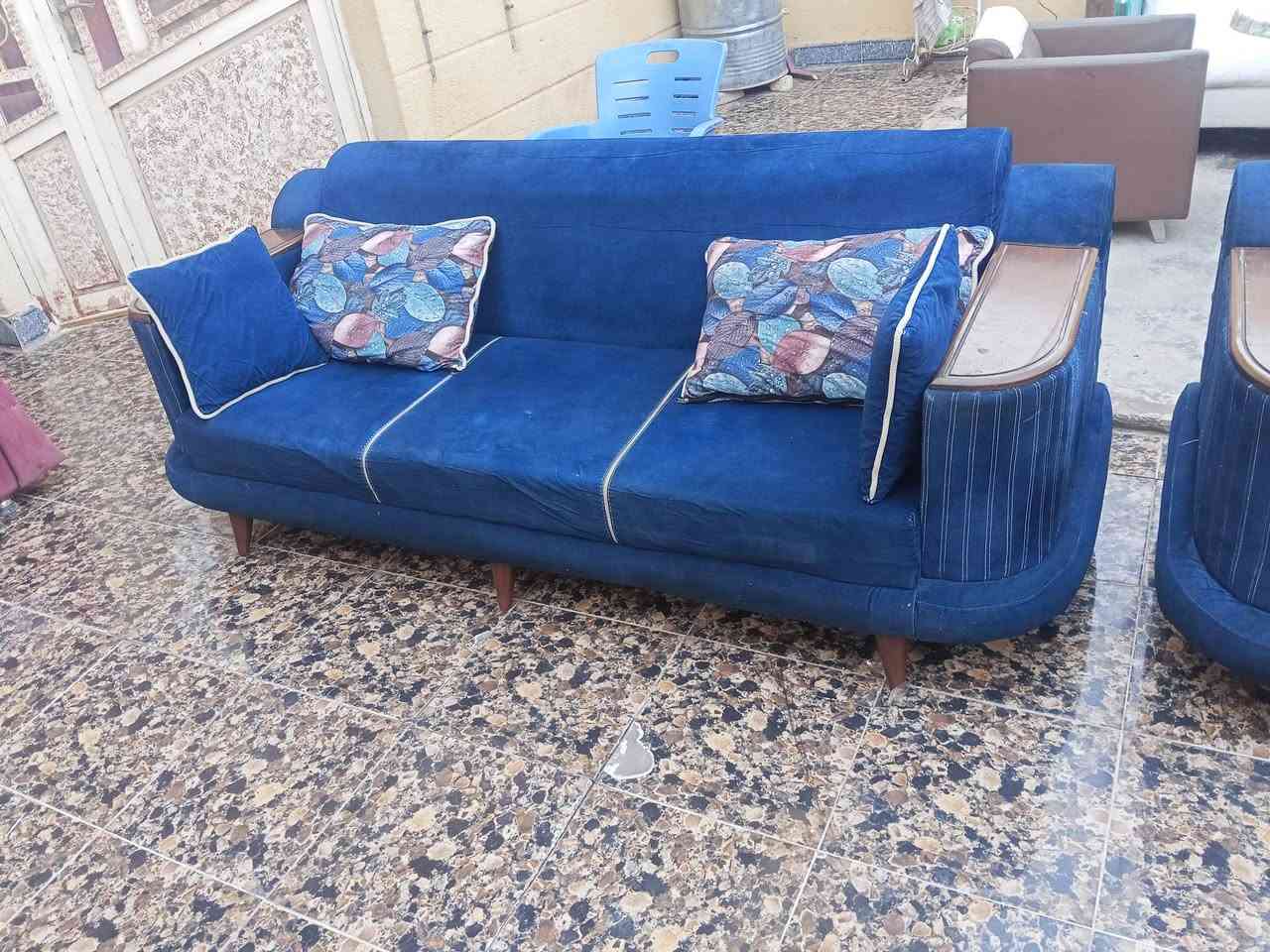 نصف تخم تركي ثقيل نضيف جدا السعر 100
وحده ام اربعه والثانيه ام نفيرين مع الكوشات
تلفون *********** واتساب
