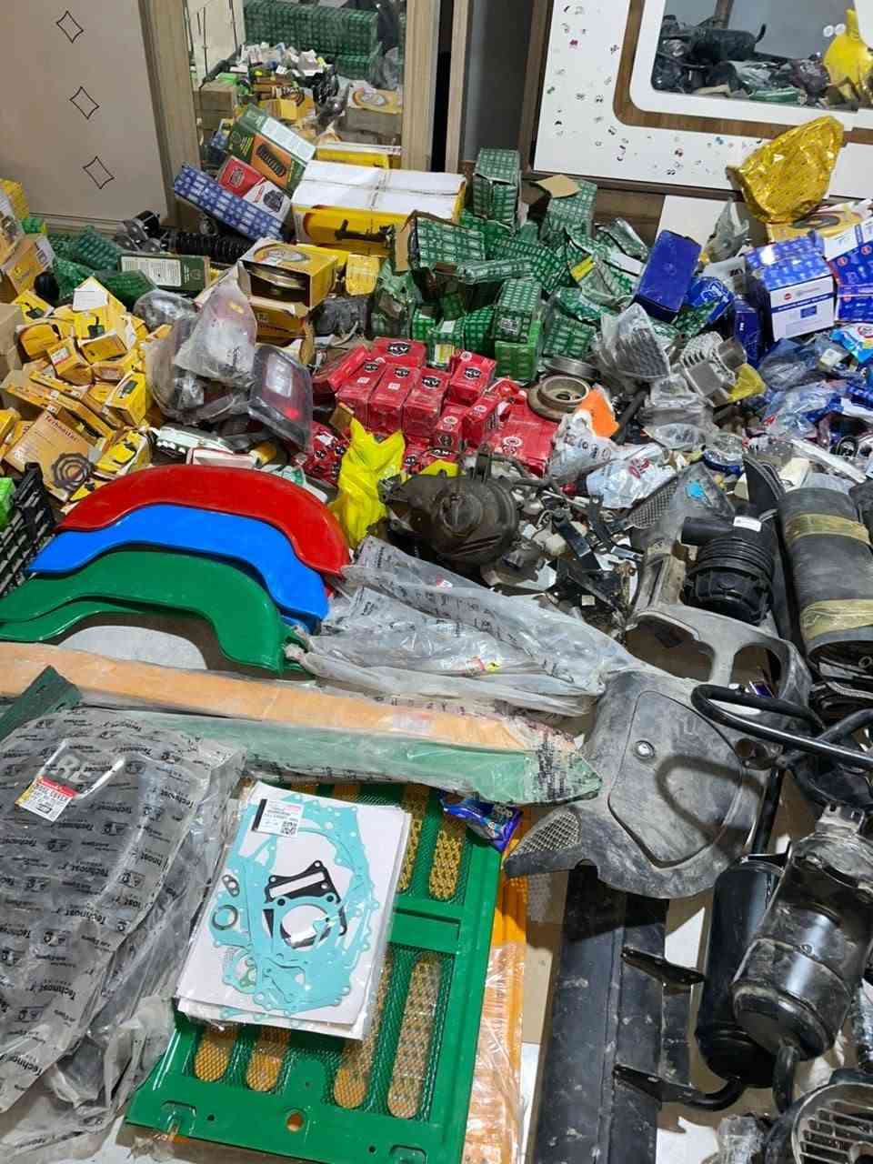 مواد احطياطيه مال تكاتك
تصفيه محل ابيع أقل من سعر الجمله 
للاستفسار على الواتس ***********
على الشريحة ***********
