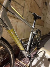 بايسكل c700. للبيع مثل ما موضح بل صور نضيف شخط مابي سعر 270 الف راسلني...