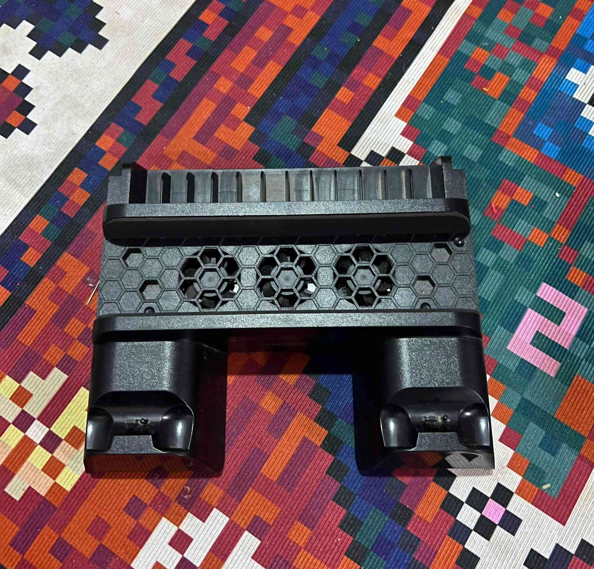 بلي 4 فات مهكر 
غير مفتوح 

جوستك عدد 3 🎮
هارد خزن 500 غيغا 
ستاند جوستك 
ستاند بلي 

الالعاب مثل ماواضح بالصور 
ذاكره 1 تيرا مع الهارد 
 سعره 240 الف 
للأستفسار ***********
مكاني كربلاء - بابل

