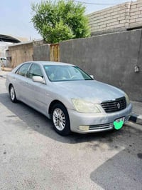 كراون شاهينه • ٢٠٠٤ • شاصي ٨٢