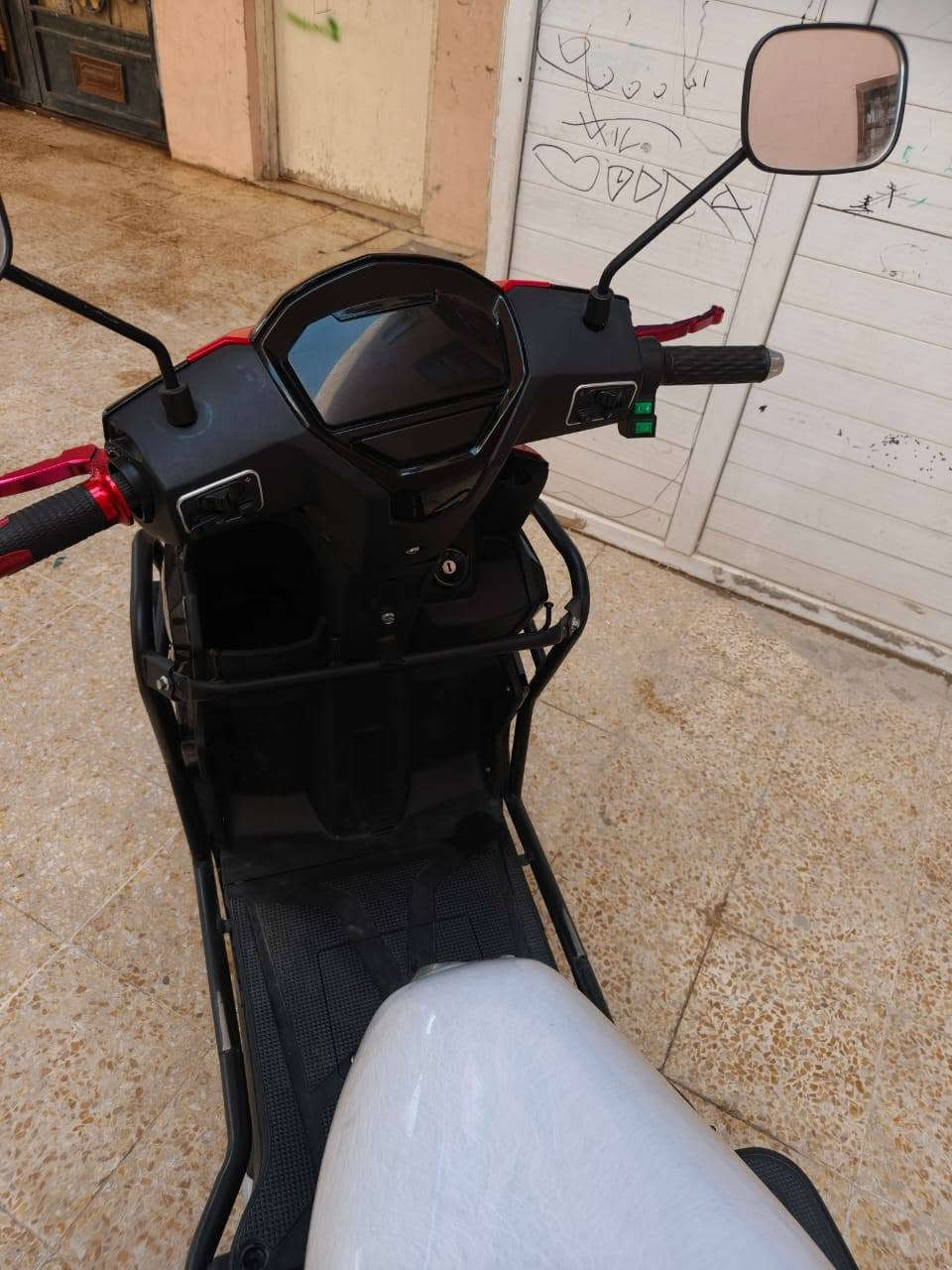 اسلام عليكم
للبيع دراجة شحن سكنس جبلي فول نضافة 
6بطاريات دبل شرط الفحص 
مايعوزها برقي 
3سرع 
مبدل عقل وسكليتر ول باقي كلو شرط 
مدرع مدرع فول الدراجة تمشي بل شحنه الوحده40كيلو 
للتواصل خاص 
او واتساب *********** 
السعر 675
