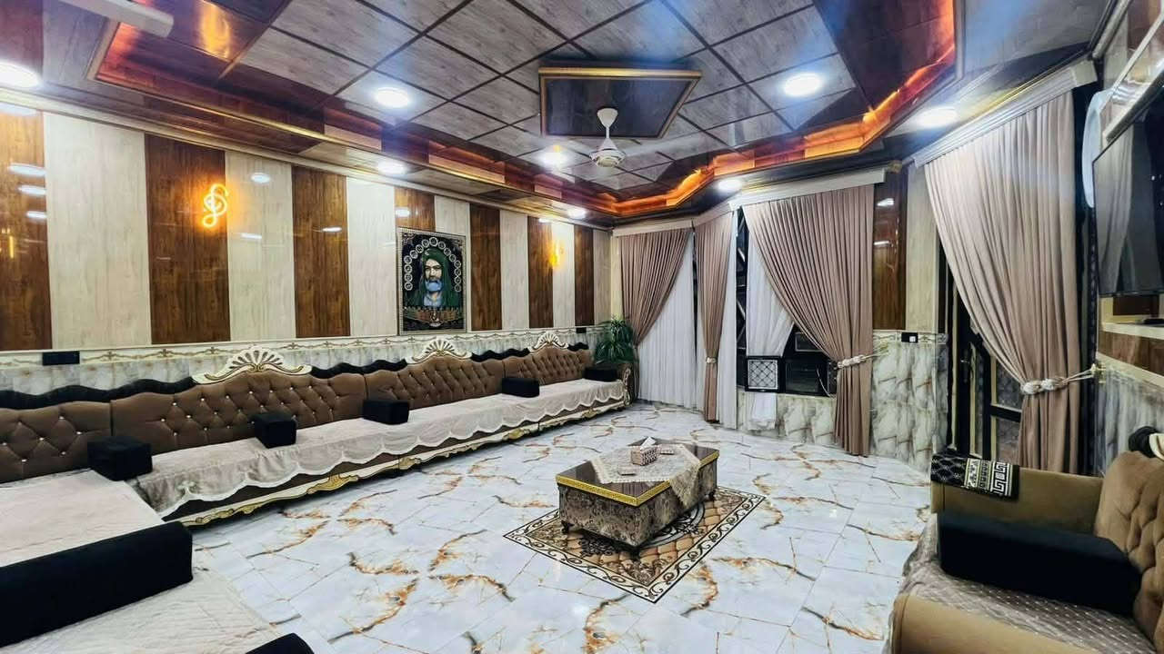 ٤ غرف نوم • حديقة داخلية • قرية الحاج محسن