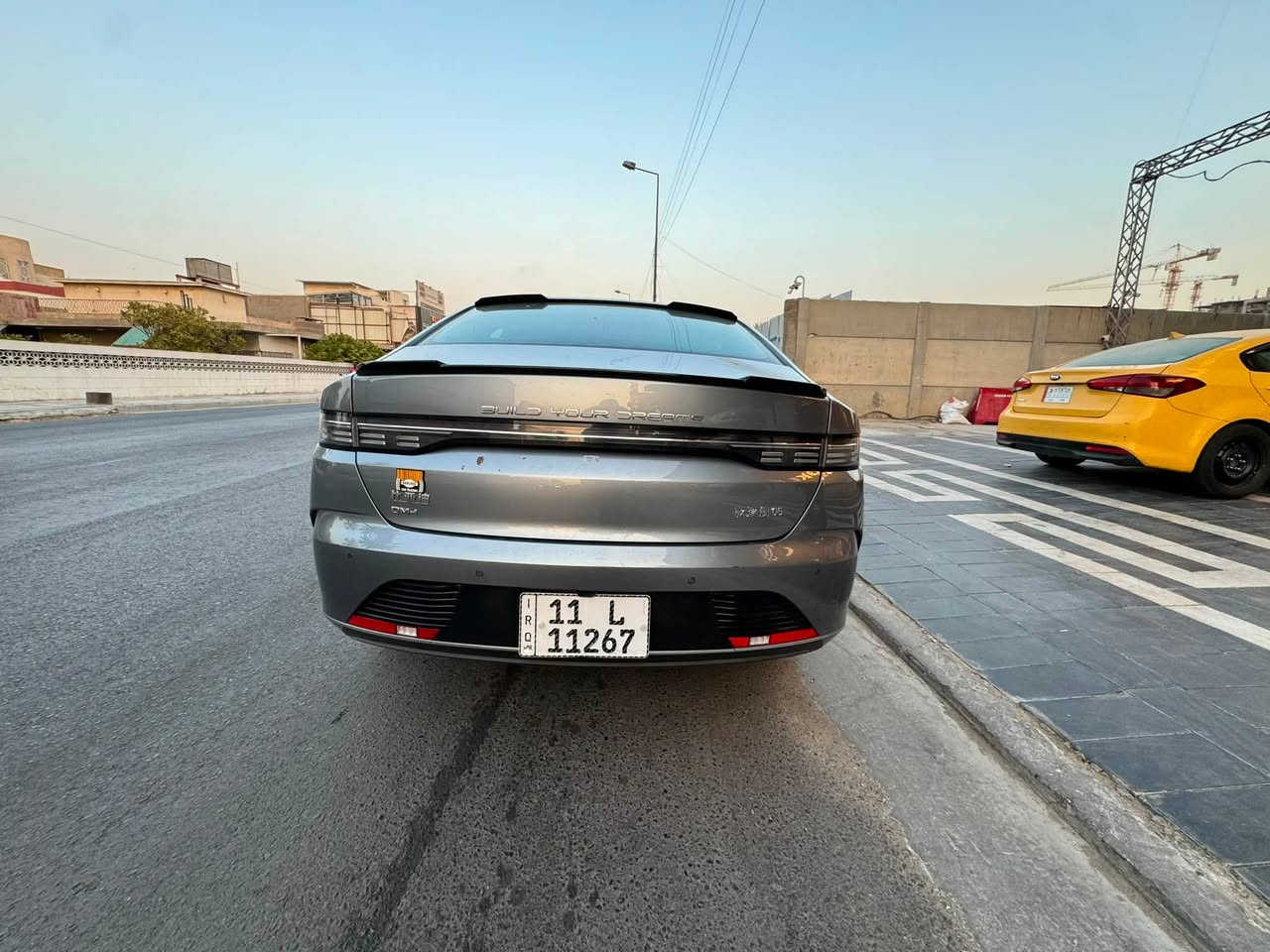السلام عليكم
BYD DESTROYER 05 
للبيع 
ماشية 10 الف كم 
المواصفات : 
بصمة تشغيل 
تشغيل عن بعد 
شاشة كبيرة قلاب 
تحكم ستيرن 
قطعتين تبريد مناخ منفصل
هيترات بالمري الجانبية 
اوتو هولد 
هاند بريك بصمة 
٣ وضعيات قيادة (eco , sport, normal)
 
الملاحظات : بيهة رصعة بالجاملغ الامامي جهة السائق موضح بالصور 

الاضافات : 
عليها كت كامل اسود 
السيارة بيهة عازل حراري ٦ جامات ضمان ٧ سنوات سعره ١٥٠$ 
حوضيات ارضية اصلية مختمة BYD 
دوشمة كشنات جلد ماروني موضح بالصور 
السيارة بأسمي تحويل مباشر 
مكانها بغداد - الامين - رئاسة المعلمين 
للاستفسار : 
‎*********** مهندس مصطفى 
***********
السعر : 19,250,000 دينار عراقي
