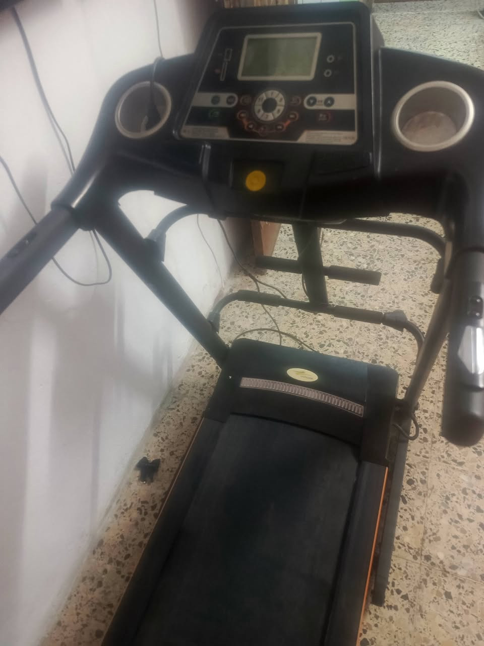 جهاز جري اخو جديد ماطورين شاشه رقميه وبصمه تشغيل 
السعر 225وبي مجال مكاني. بغداد رقم ***********
