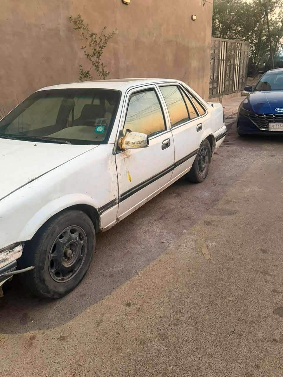 سلام عليكم برنس موديل95 المحرك مو مسكر مفتوح تبريد شغال گير ومحرك خير من الله وصوره السياره گدامك رايده ب20  رقم بغداد الشراي يتصل واني بخدمته ***********وتساب ورصيد شغال
